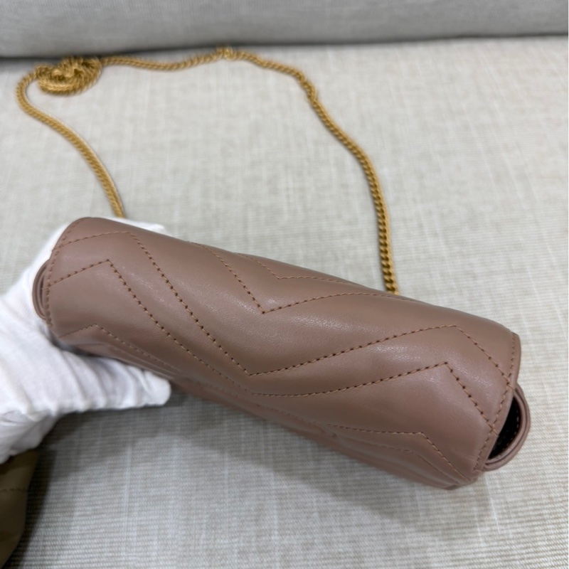 Gucci古馳奶茶色marmont mini鏈條包 斜背包-13