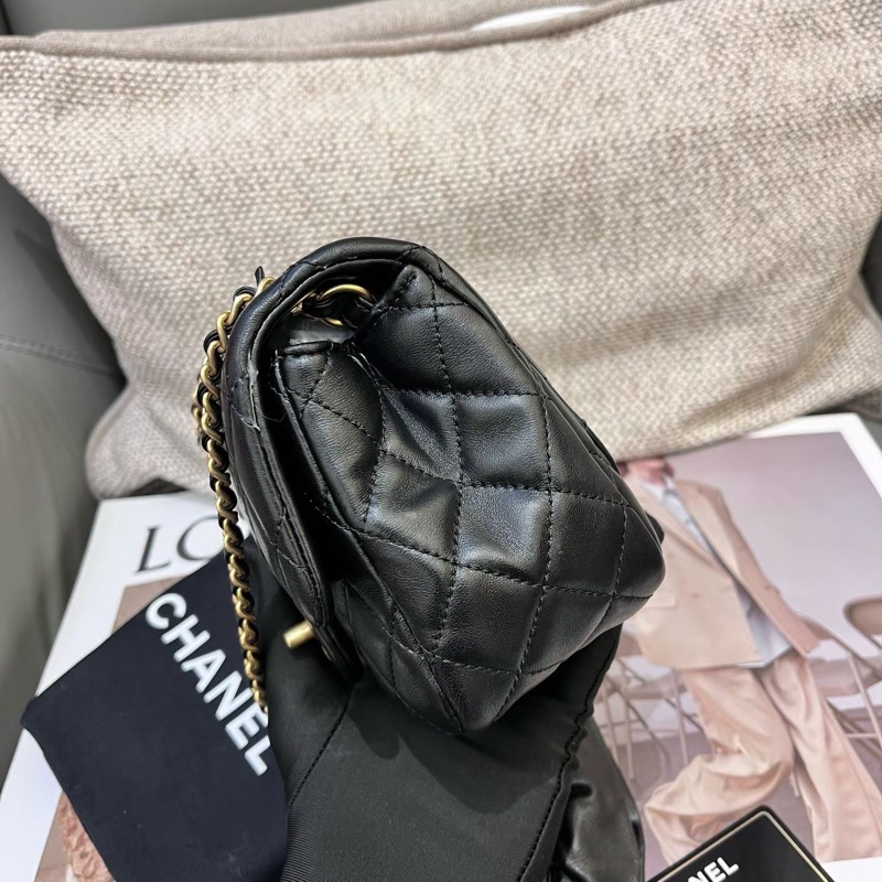 Chanel黑金荷葉邊方胖-3