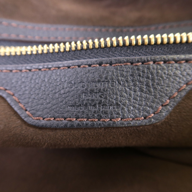 LOUIS VUITTON Mahina Leo L金扣肩背袋-6