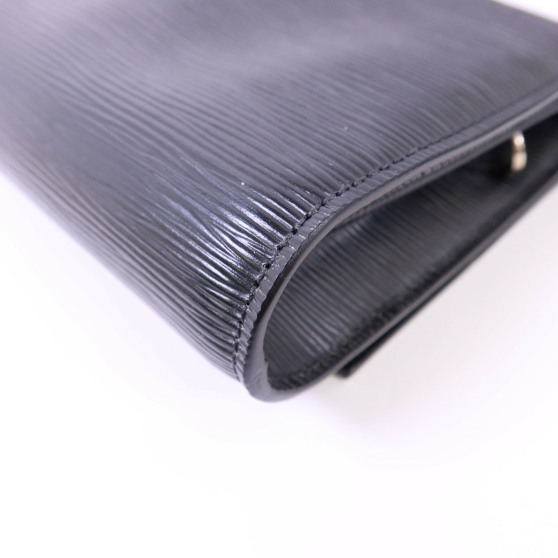 LOUIS VUITTON Epi Clery銀扣手挽肩背兩用袋-16