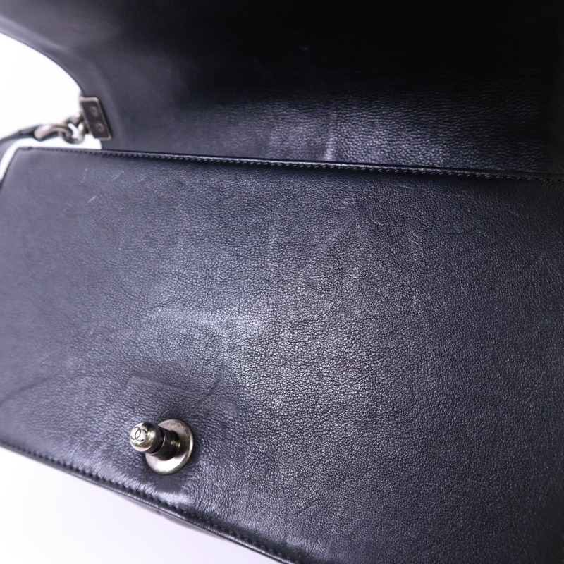 CHANEL 牛皮皮革Boy 25鏈帶肩背袋-18