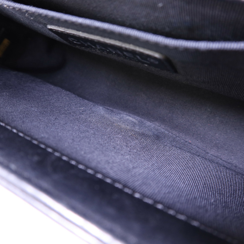 CHANEL 牛皮皮革Boy 25鏈帶肩背袋-19