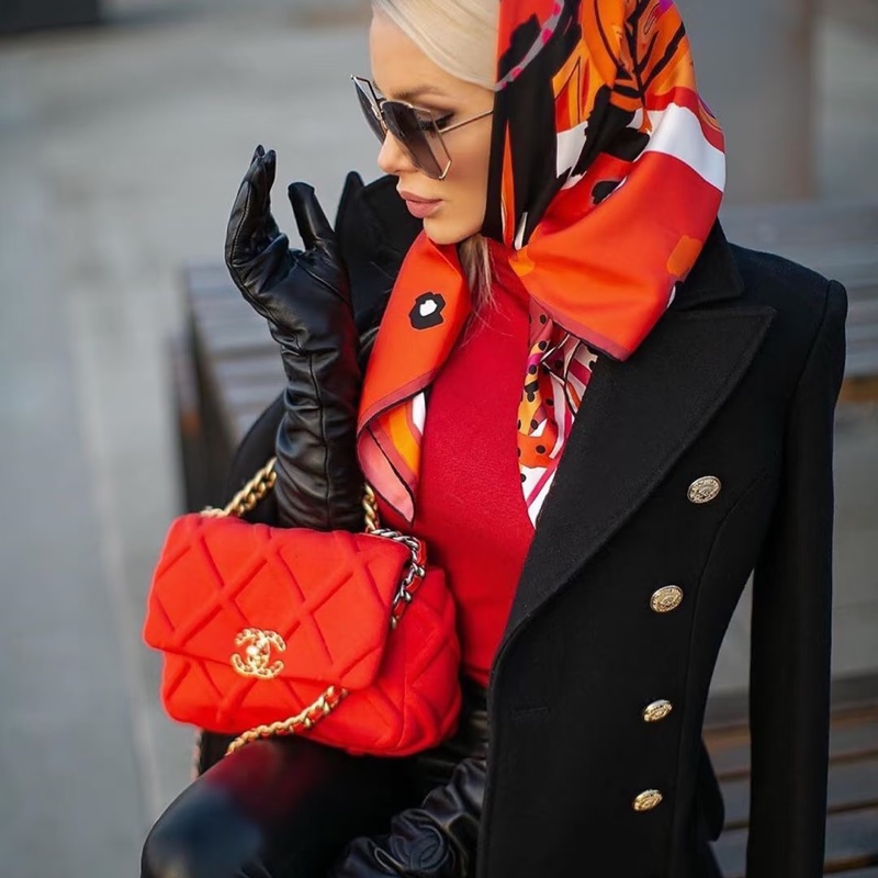 #全網最甜💰 #專櫃23萬 香奈兒19bag小號 26cm #閒置新包況✨-1