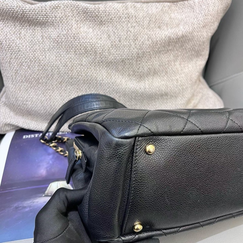 Chanel黑金雙C托特包-6