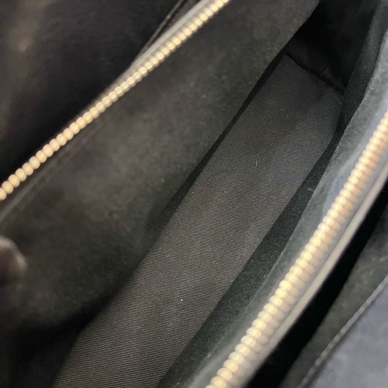 Chanel黑金雙C托特包-7