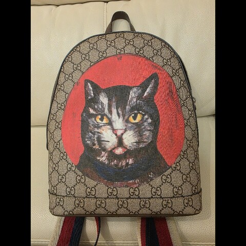 Guuci 貓咪後背包GUCCI 古馳 GG Supreme Mystic Cat 三

色織帶帆布後背包