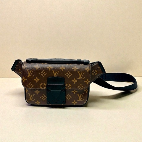 莉亞精品♡ LV M45807 老花胸包 二手