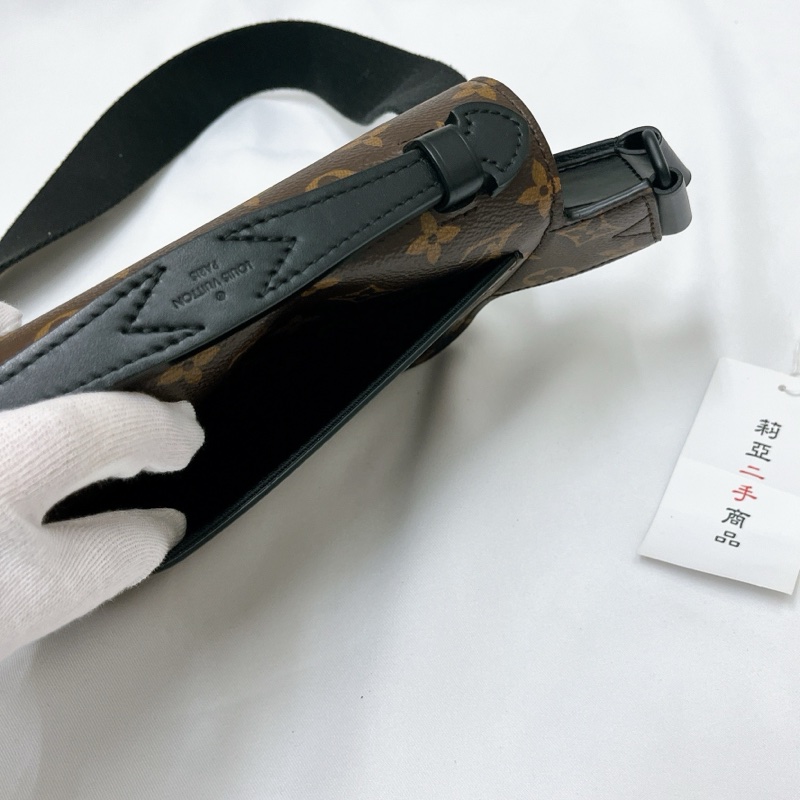 莉亞精品♡ LV M45807 老花胸包 二手-4