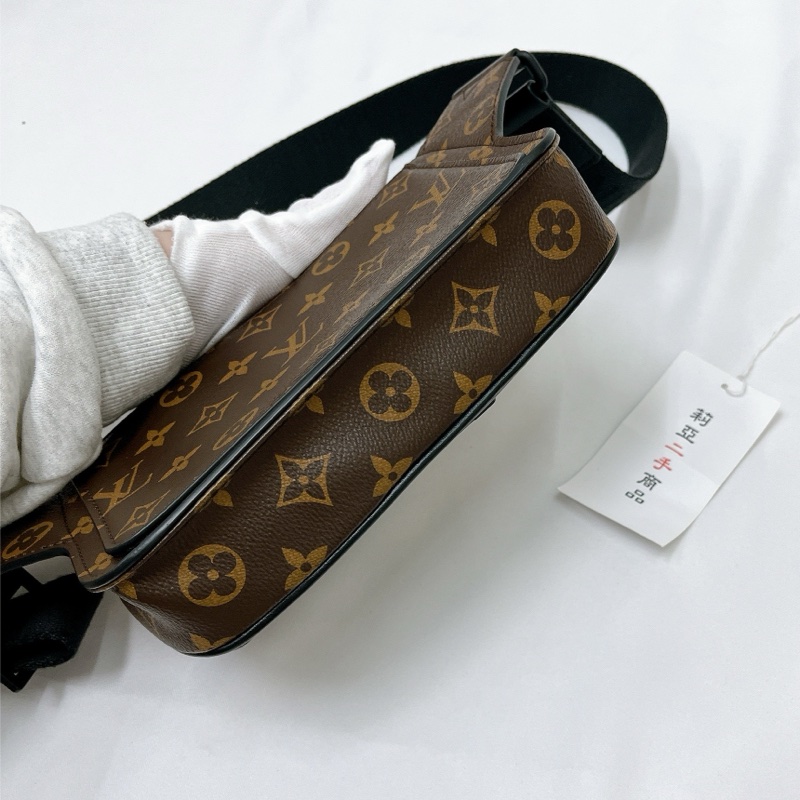 莉亞精品♡ LV M45807 老花胸包 二手-5