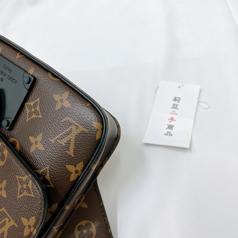 莉亞精品♡ LV M45807 老花胸包 二手-9