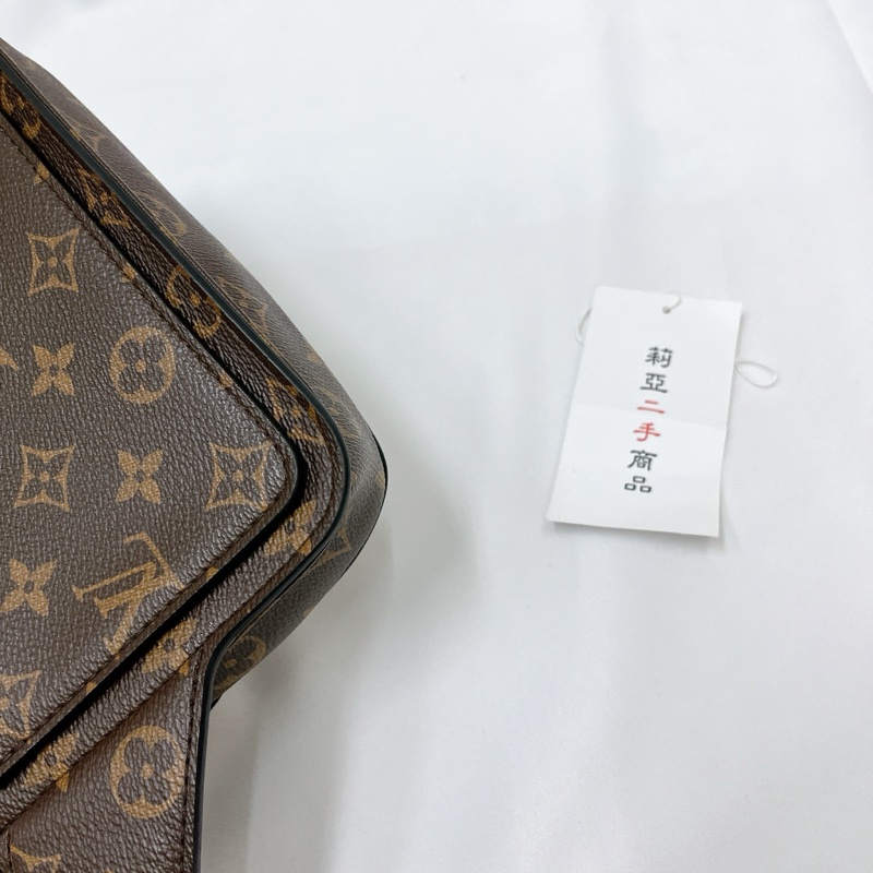 莉亞精品♡ LV M45807 老花胸包 二手-11
