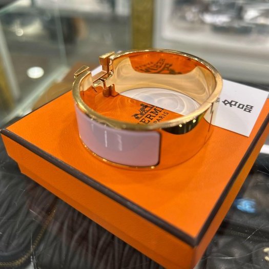 東區正精品㊣HERMES 愛馬仕粉色琺瑯金釦手環H手環中版 S號 RZ6179-2