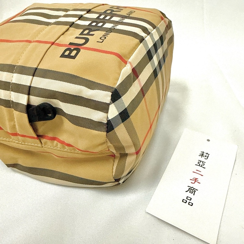 莉亞精品♡ Burberry 格紋尼龍水桶 二手-10