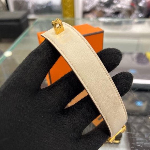 東區正精品㊣HERMES Collier de Chien CDC 米色皮革金扣手環 U刻RZ6180-4