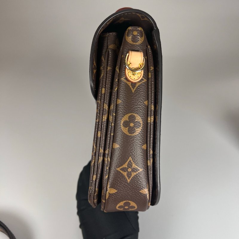 LV M40780  老花郵差包-2