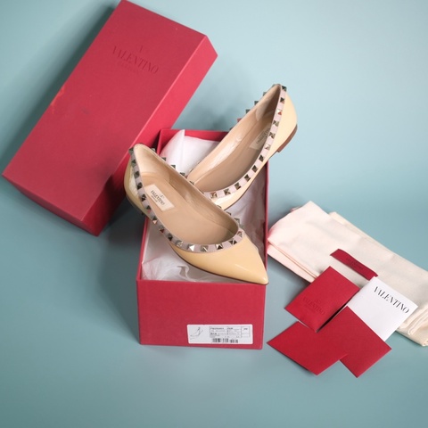 Rv 購證全配 奶茶色平底鞋