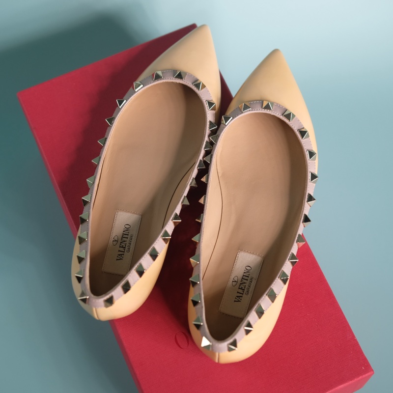 Rv 購證全配 奶茶色平底鞋-5