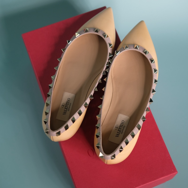 Rv 購證全配 奶茶色平底鞋-8