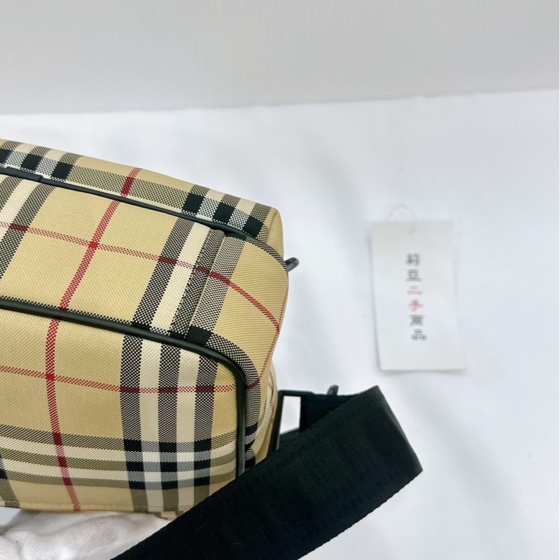莉亞精品♡ Burberry 格紋相機包 二手-8