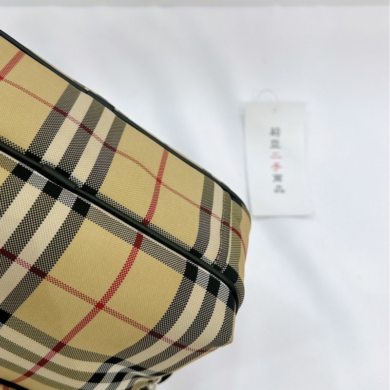 莉亞精品♡ Burberry 格紋相機包 二手-11