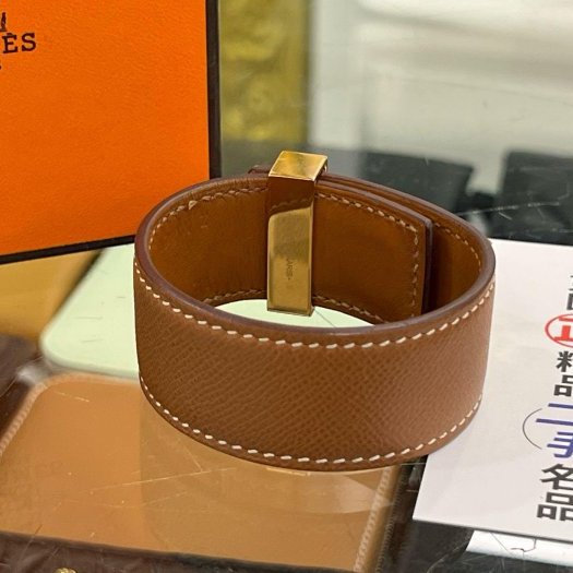 東區正精品㊣HERMES Collier de Chien 24 CDC 金棕色皮革金扣手環 Z刻 RZ6181-5