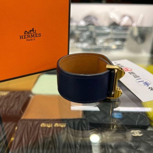 東區正精品㊣HERMES Collier de Chien 24 CDC 藍色皮革金扣手環 U刻 RZ6182-4