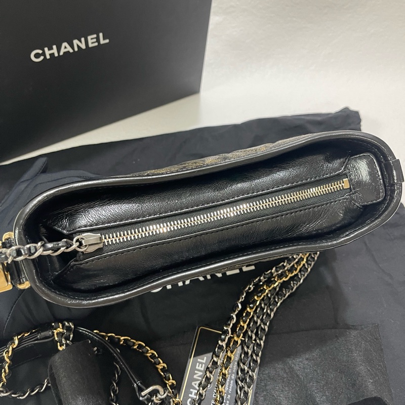 Chanel金色流浪包小號-1