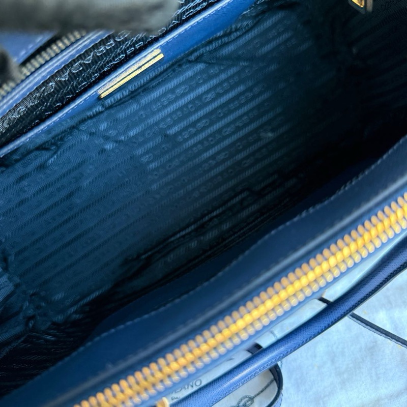 Prada深藍色殺手包大號-9