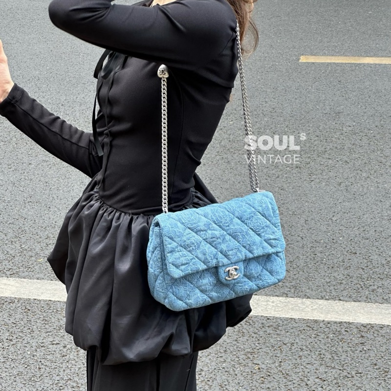 ✨Chanel 23P 愛心山茶花方胖子 99新💙-0