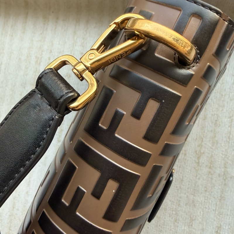 Fendi浮雕雙F手提包-7