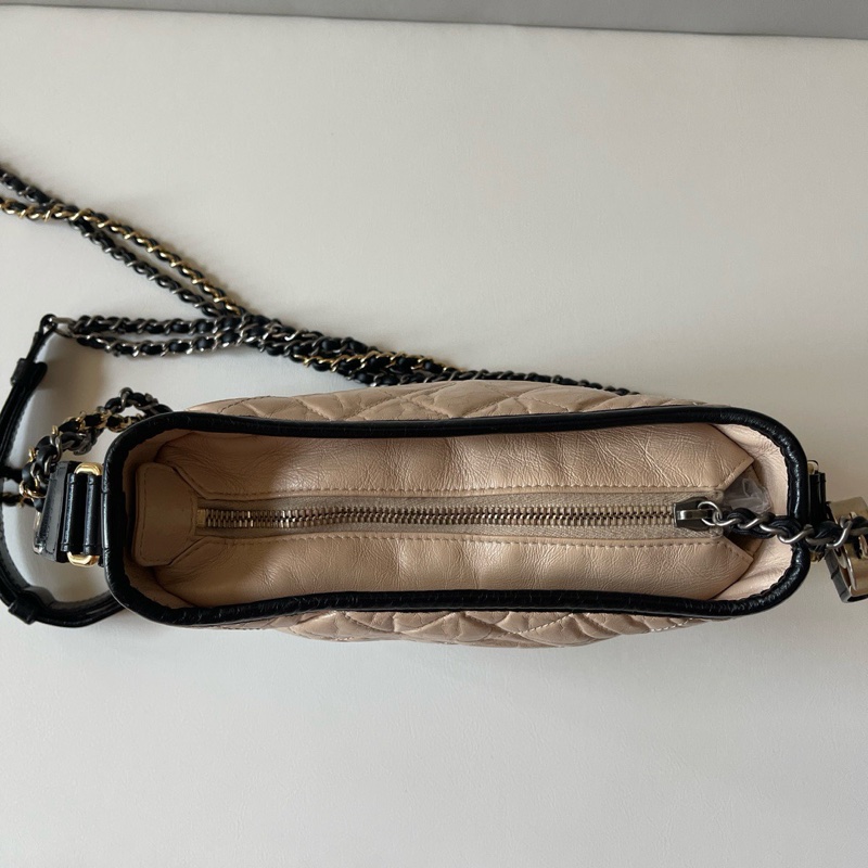 Chanel米色流浪包小號-5