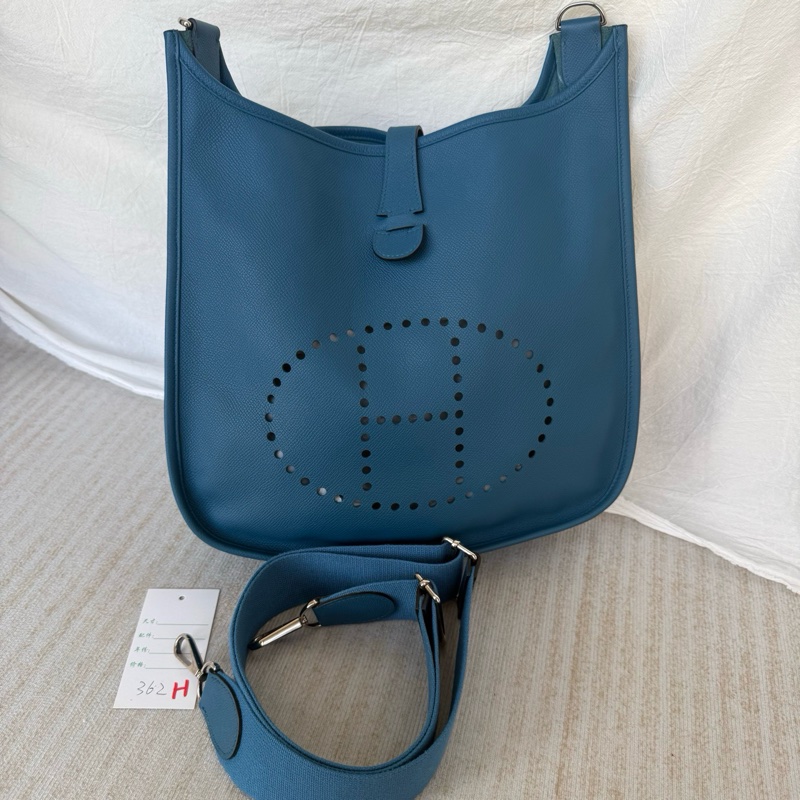 Hermès Evelyne32-0