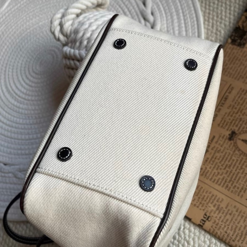 Burberry撞色帆布托特包-4