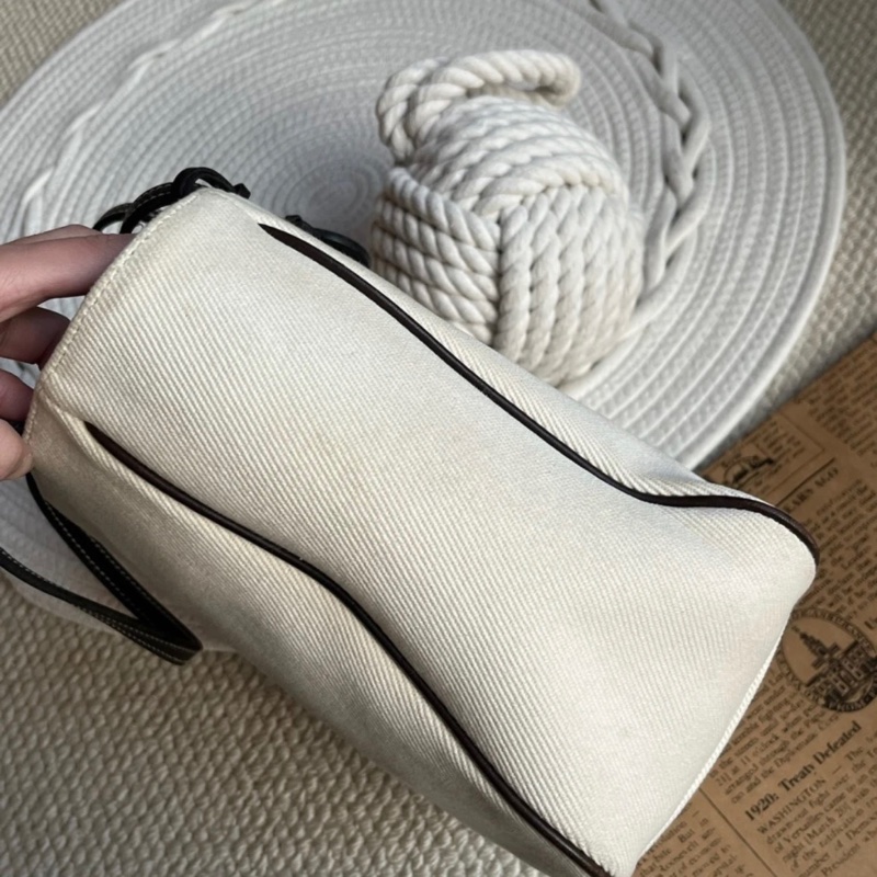 Burberry撞色帆布托特包-12