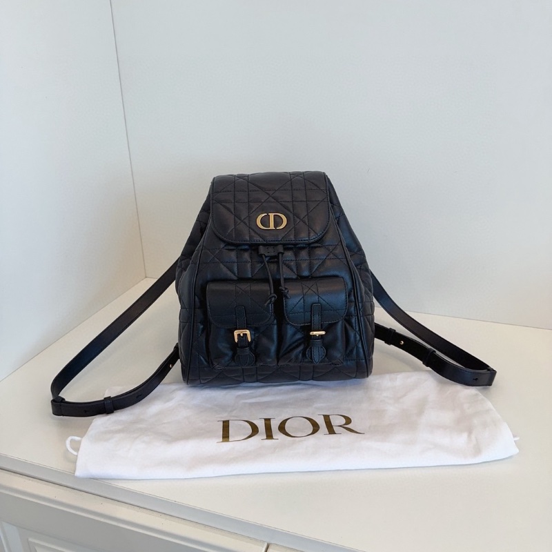 Dior caro 中號 藤格紋 黑金後背包22*11*25 98新配件塵袋-1