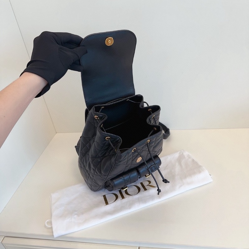 Dior caro 中號 藤格紋 黑金後背包22*11*25 98新配件塵袋-2