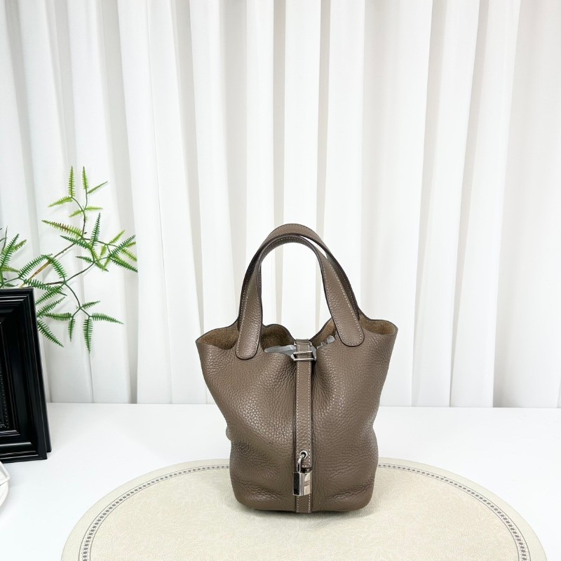 SH ZymHERMES愛馬仕 C刻 Picotin Lock Lock 18 銀扣 Taurillon Clemence小公牛皮 菜籃子水桶包手提包 Etoupe大象灰-8