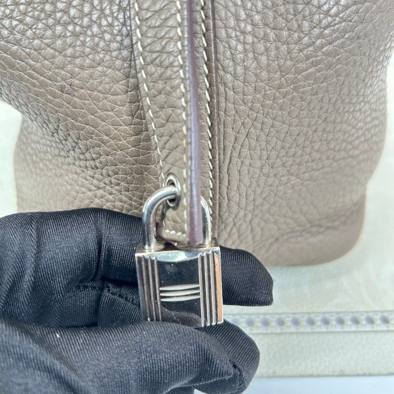 SH ZymHERMES愛馬仕 C刻 Picotin Lock Lock 18 銀扣 Taurillon Clemence小公牛皮 菜籃子水桶包手提包 Etoupe大象灰-19