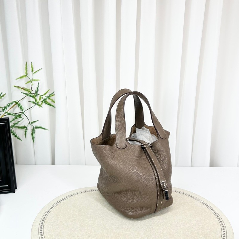 SH ZymHERMES愛馬仕 C刻 Picotin Lock Lock 18 銀扣 Taurillon Clemence小公牛皮 菜籃子水桶包手提包 Etoupe大象灰-2