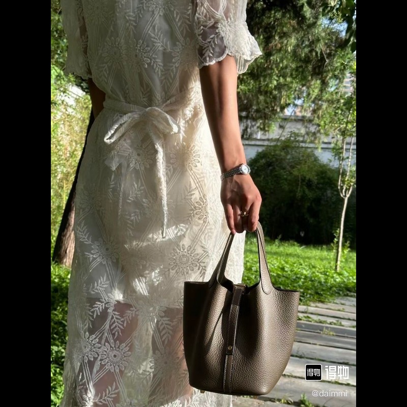 SH ZymHERMES愛馬仕 C刻 Picotin Lock Lock 18 銀扣 Taurillon Clemence小公牛皮 菜籃子水桶包手提包 Etoupe大象灰-4