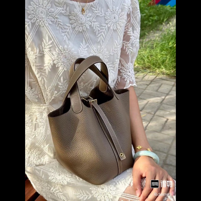 SH ZymHERMES愛馬仕 C刻 Picotin Lock Lock 18 銀扣 Taurillon Clemence小公牛皮 菜籃子水桶包手提包 Etoupe大象灰-5