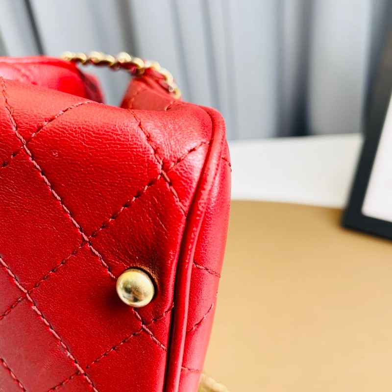 Chanel香奈兒 紅金徽章 小水桶 抽繩款 嬉皮風 時尚指數飆升 28開-10