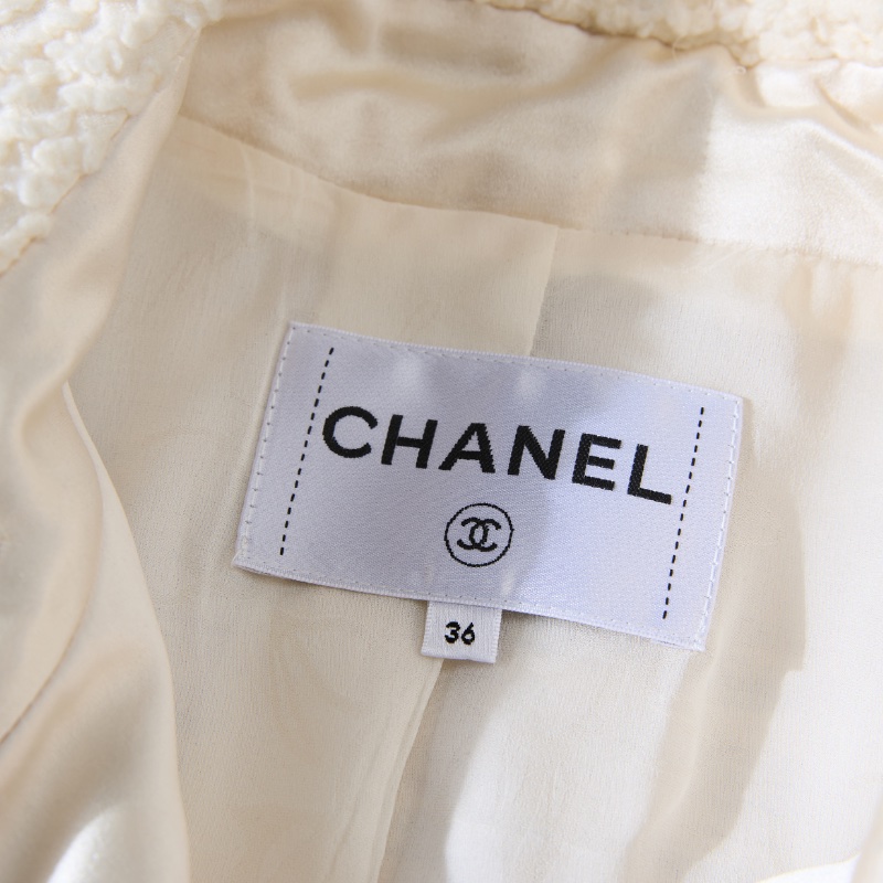 ❤️CHANEL 太空系列 秀款外套 精緻logo紐扣-10