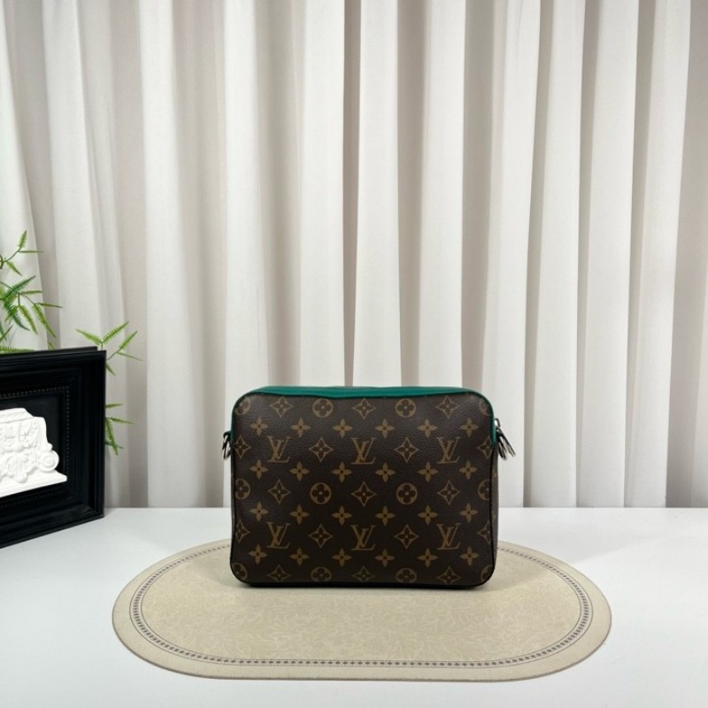 LV路易威登 芯片款 三合一郵差包 單肩/斜挎/手拿三種背法 容量實用 日常出門很方便 質感高級-1