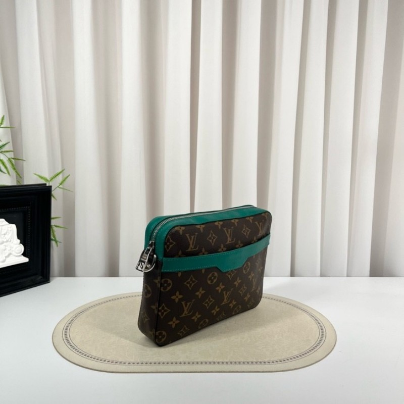 LV路易威登 芯片款 三合一郵差包 單肩/斜挎/手拿三種背法 容量實用 日常出門很方便 質感高級-3