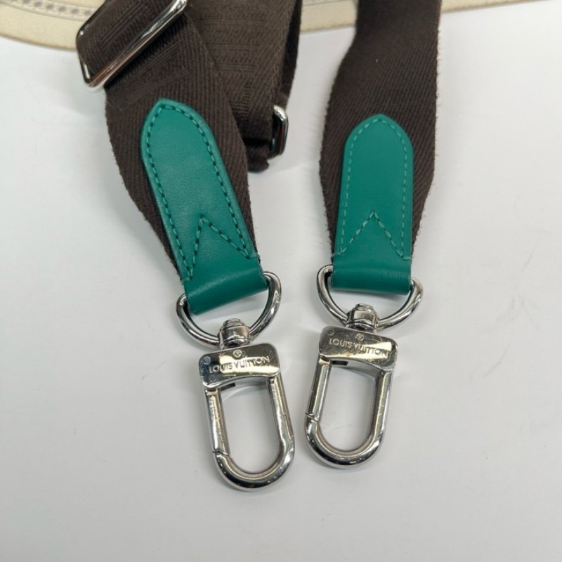 LV路易威登 芯片款 三合一郵差包 單肩/斜挎/手拿三種背法 容量實用 日常出門很方便 質感高級-20