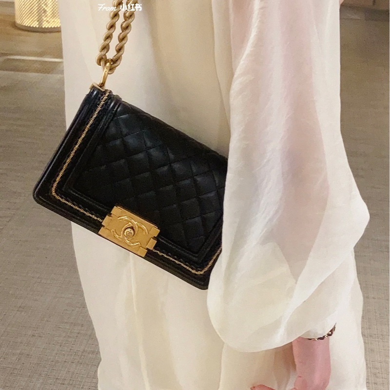 Chanel香奈兒 宮廷系列限定💍黑金Leboy小號-8
