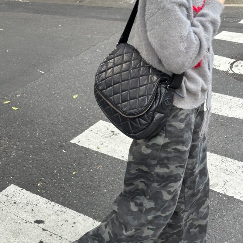 Chanel香奈兒 黑銀 保齡球 機場包單肩斜挎包-2