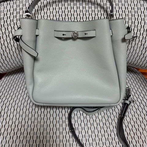 Tory Burch romy 水桶包 灰藍色