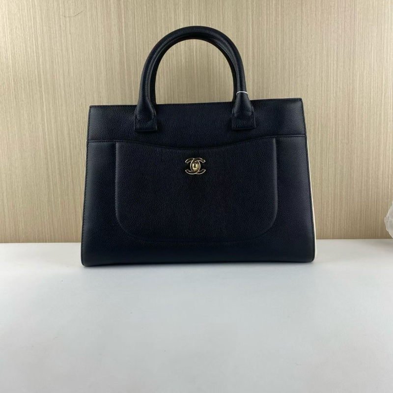 Chanel cerf tote 黑白拼色托特包34*33*14 98新配件保卡塵袋-6